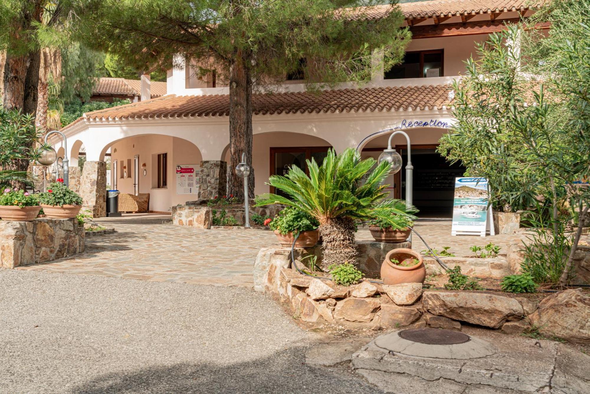 Club Esse Cala Gonone酒店 外观 照片
